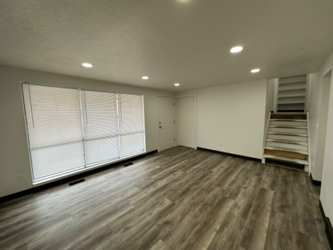 Foto del edificio - 499 Plateau Rd