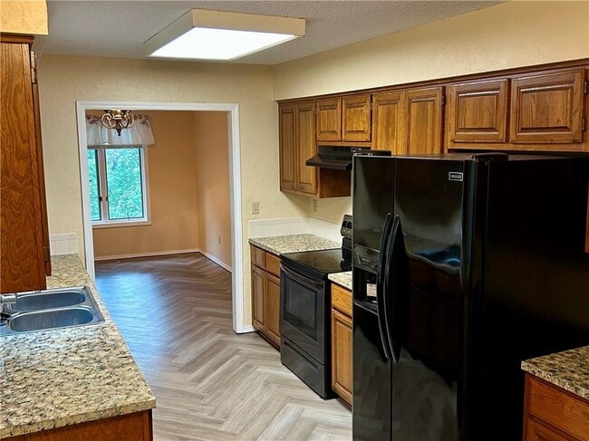 Building Photo - 5 Tamworth Cir