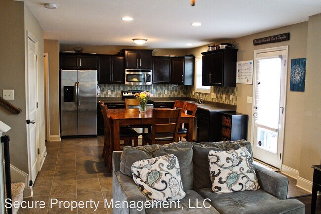 Building Photo - 3 br, 2.5 bath House - 2209 Trophy Trace