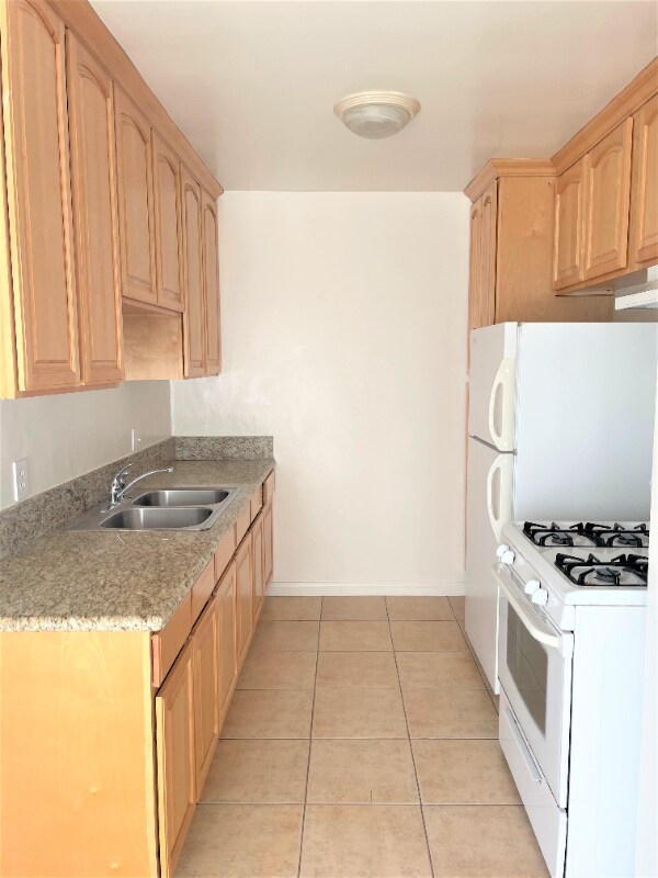 Building Photo - 1117 10th St