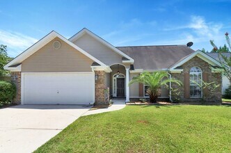 Building Photo - 836 Laurel Hill Cir