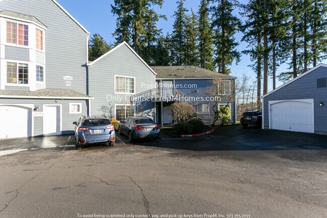 Building Photo - Serene Living in the Heart of Bethany – Yo...