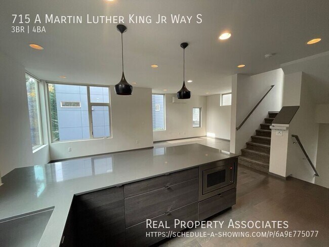 Building Photo - 715 A Martin Luther King Jr Way S-