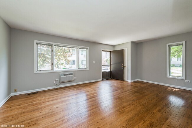 Foto del edificio - 746 Concord Ln