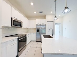 Building Photo - 8167 NW 41st St