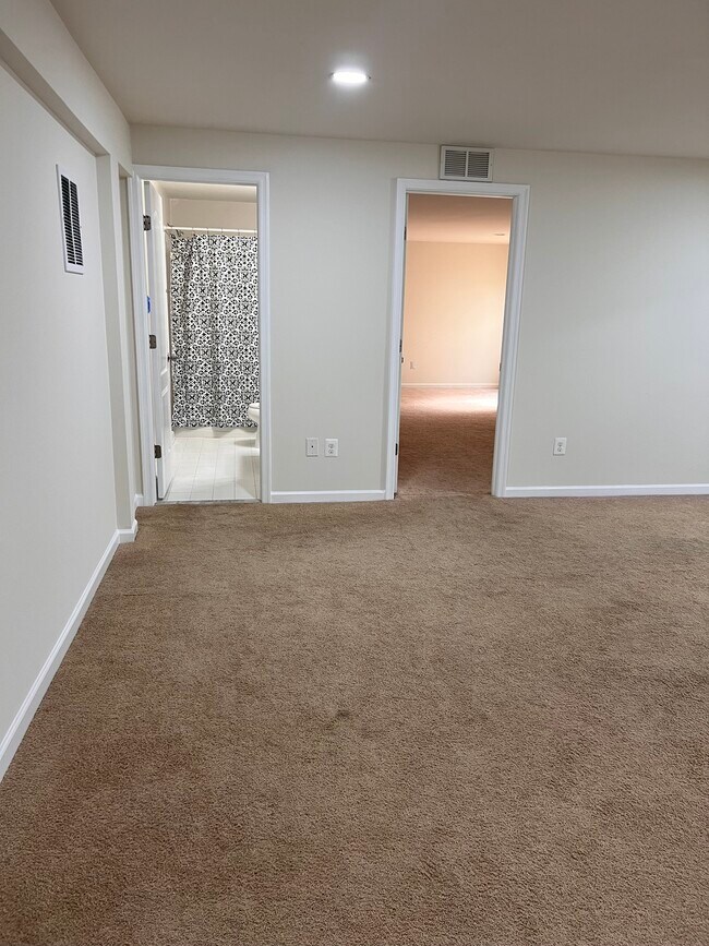 Foto del edificio - 12908 Larkmeade Ln