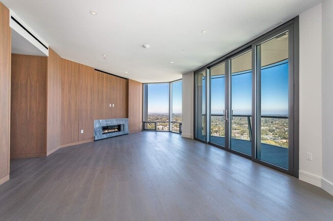 Foto del edificio - 211 Elm Ct