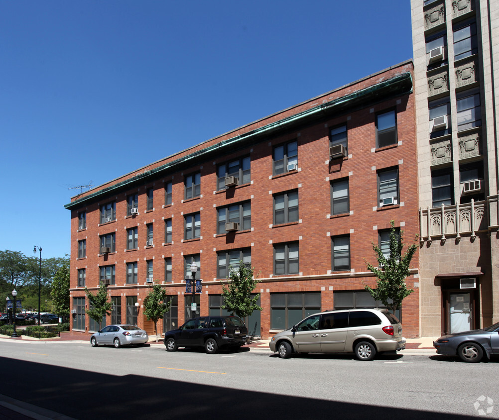 Foto del edificio - Center City Apartments