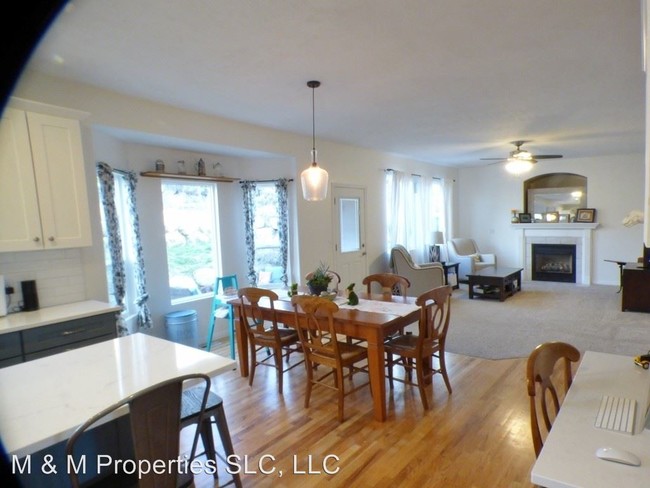 Building Photo - 774 Rocky Mouth Ln