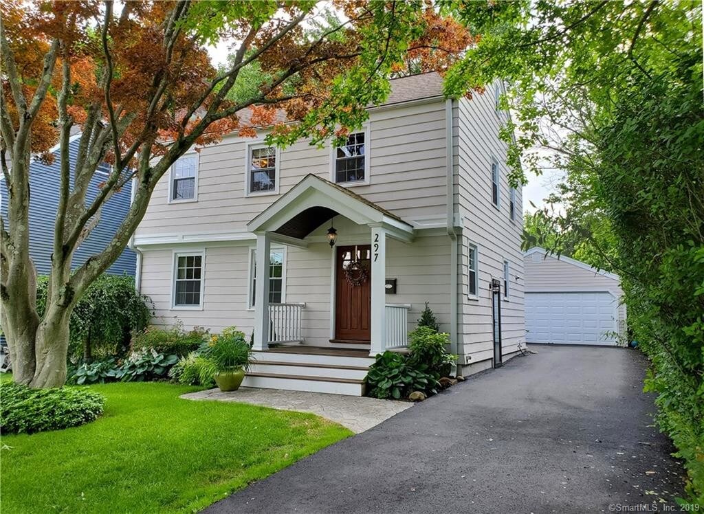 Primary Photo - 297 Bennett St