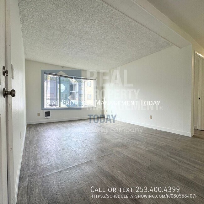 Foto del edificio - 14440 34th Ave S