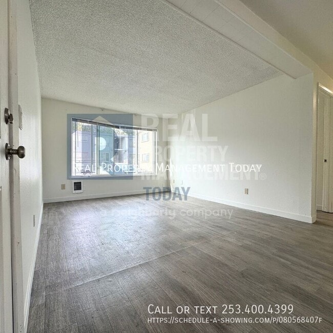 Building Photo - 14440 34th Ave S