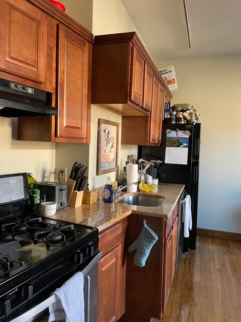 Foto del edificio - 219 Park Dr