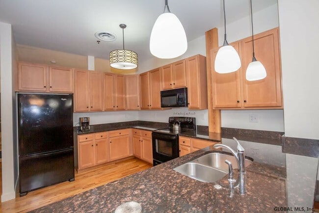 Foto del edificio - 387 3rd Ave