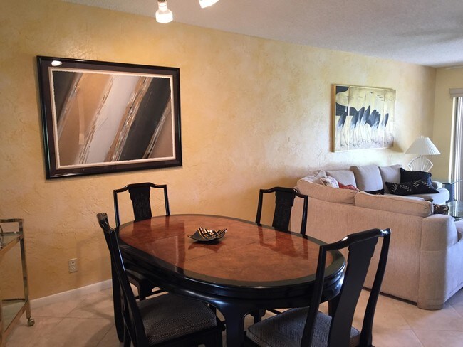 Building Photo - 5054  Golfview Court 1514