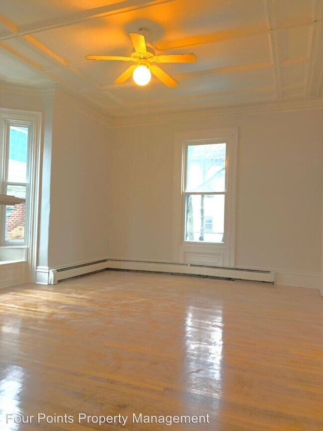 Foto del edificio - 7 Maple Ave