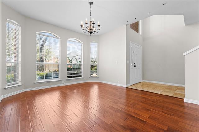 Foto del edificio - 3015 Honey Locust Dr