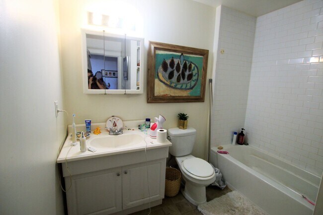 Foto del edificio - Newly renovated one bedroom unit in a great location in Brewerytown