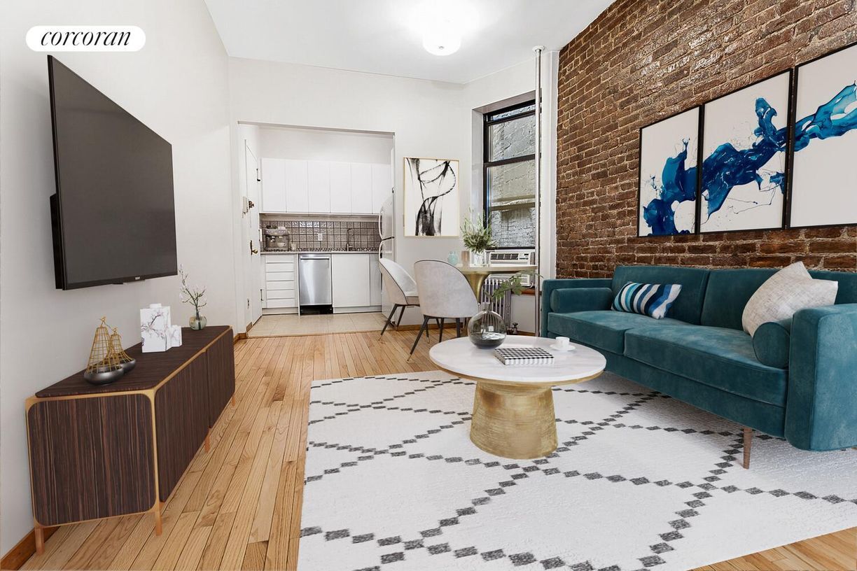 Foto principal - 323 E 89th St