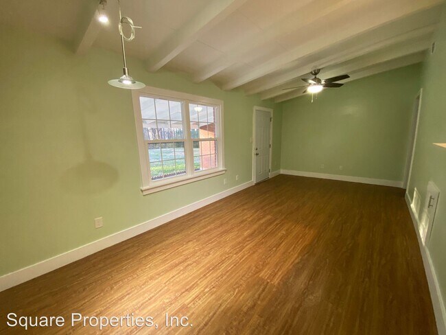 Building Photo - 2 br, 1 bath House - 4356 Hanfred Ln.