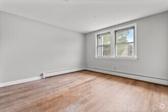 Building Photo - 389 Highland Ave