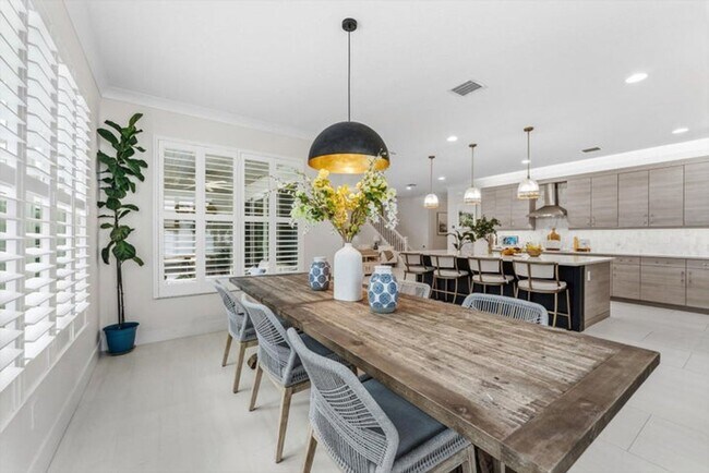 Foto del edificio - 15398 Sandy Beach Terrace