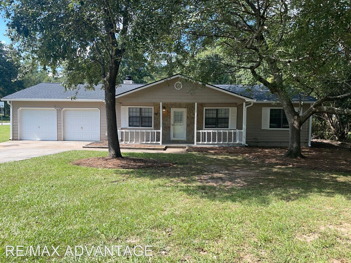 Primary Photo - 3 br, 2 bath House - 1020 Leeward Ln