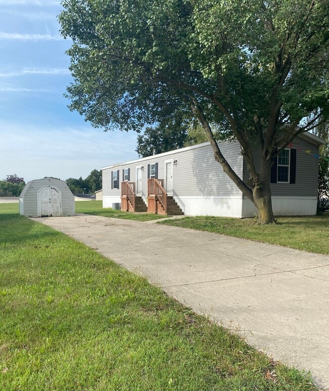 Building Photo - 2128 N Sheeran Dr