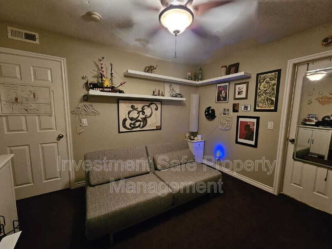 Foto del edificio - 3562 Marlborough Ave