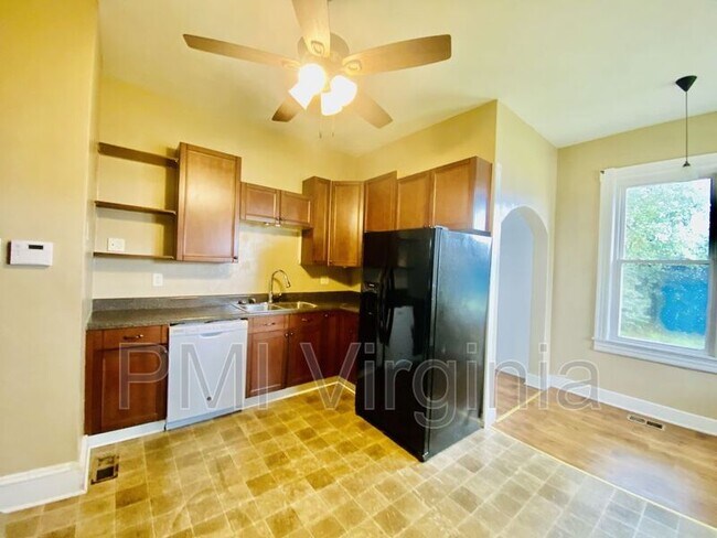 Foto del edificio - 527 W 26th St