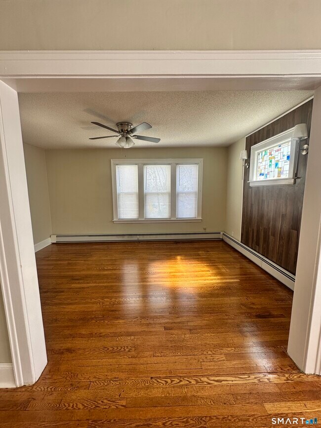 Building Photo - 73 Brooklawn St