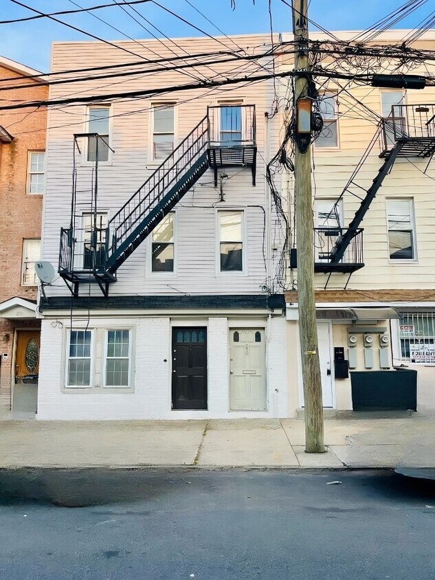 Foto principal - 20 Wallis Ave