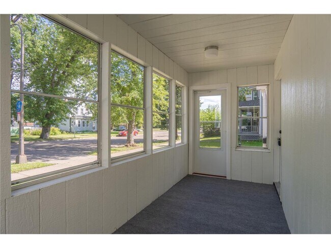 Foto del edificio - 1183 Edgerton St