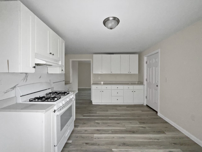 Foto del edificio - 8-10 Varnum St