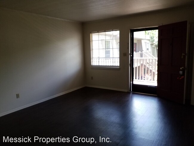 Building Photo - 1 br, 1 bath House - 3828-J Country Club R...