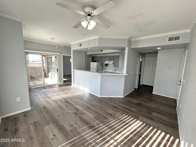 Foto del edificio - 3236 E Chandler Blvd