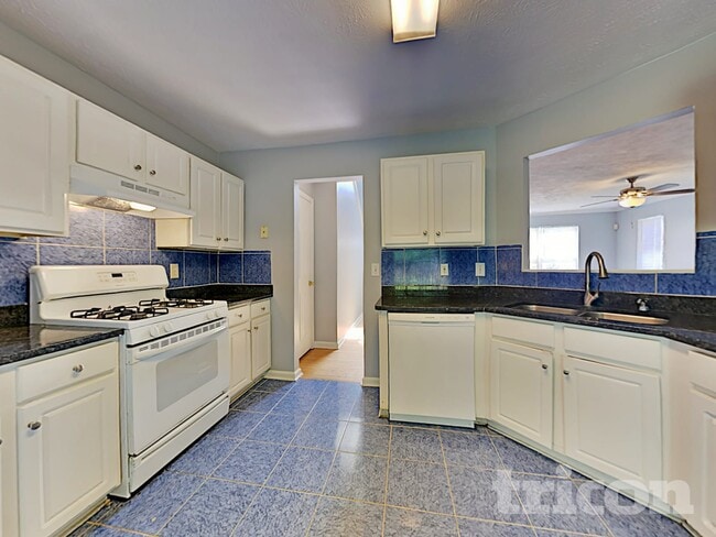 Building Photo - 7258 Silverton Trail