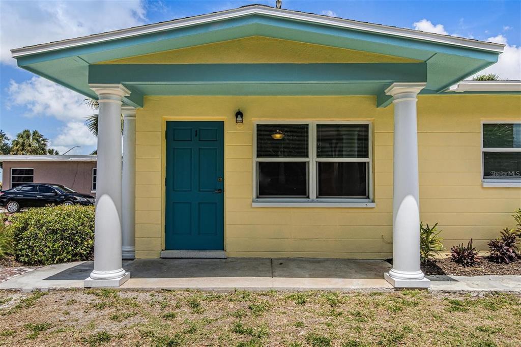 7057 Sunset Dr S Unit 1, South Pasadena, FL 33707 Room for Rent in