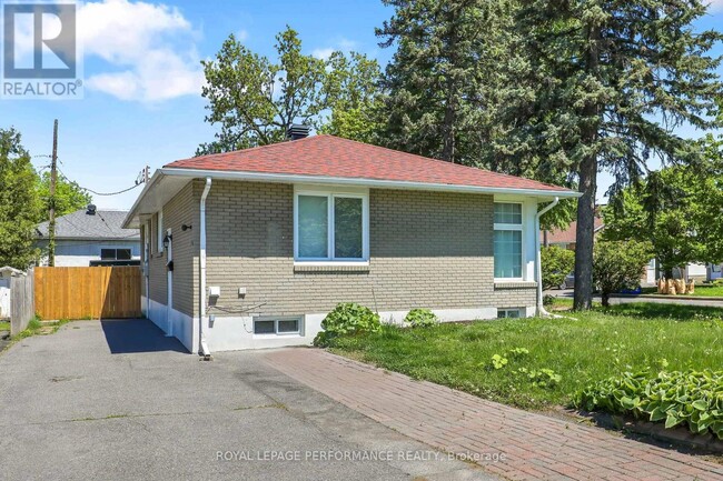 Building Photo - 940 Brant St