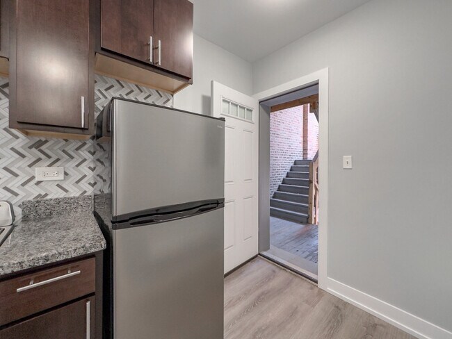 Foto del edificio - 436 W Belden