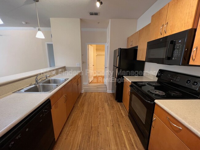 Foto del edificio - 8290 Gate Pkwy W