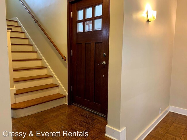 Building Photo - 3 br, 2 bath House - 1319 Otsego St