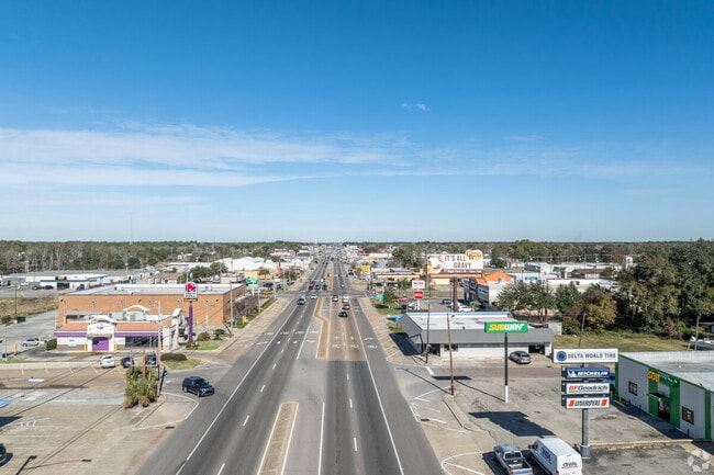 Major highways run through Gulfport making travel easy.