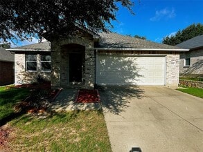 Building Photo - 12943 Vassar Dr