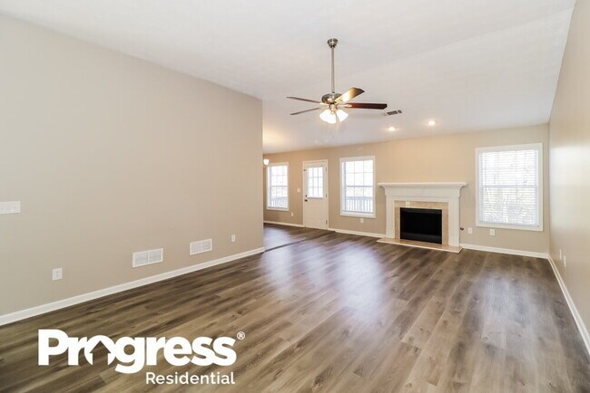 Building Photo - 748 Bartow Dr