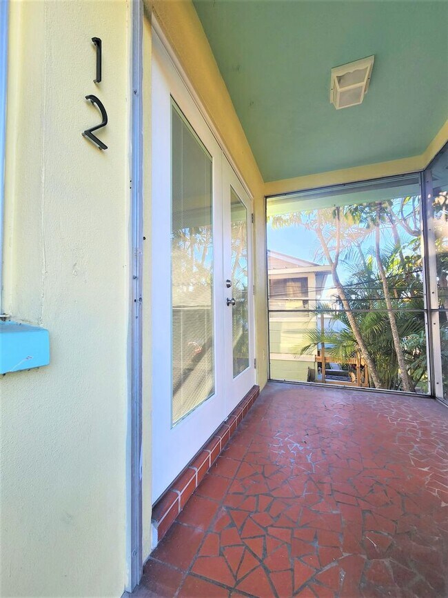 Foto del edificio - 5624 Gulfport Blvd S