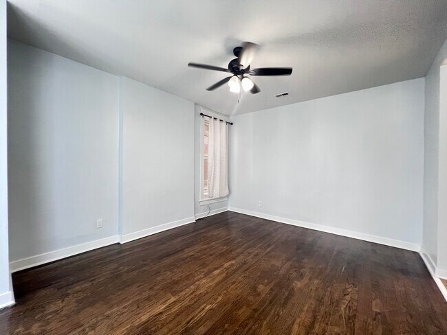 Foto del edificio - 7026 S Wentworth Ave