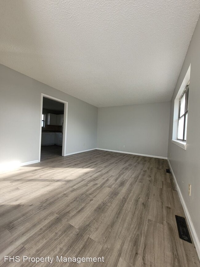 Building Photo - 2 br, 1 bath House - 2709 W Nichols St