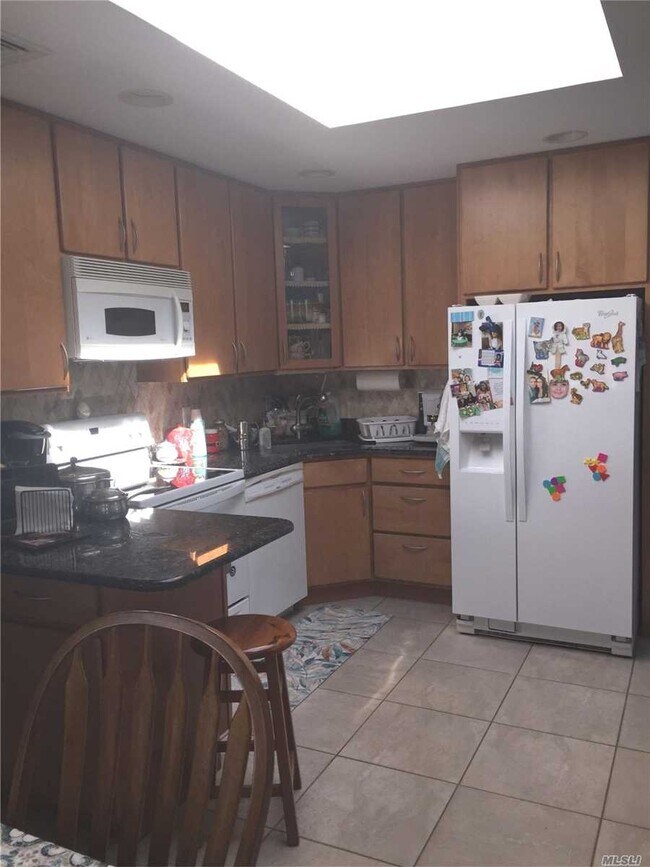 Building Photo - 6 Barkley Ln