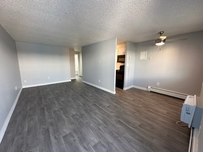 Remodelación de sala de estar de 1x1 - Perch on 52nd